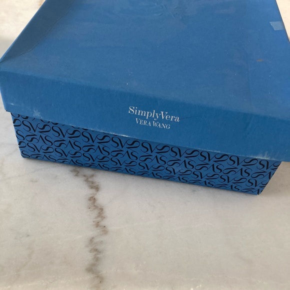 Vera Wang, black and brown animal print 8 1/2 heels - Picture 9 of 13